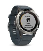 Мультиспортивные часы Garmin Fenix 5 серебристые с синим ремешком